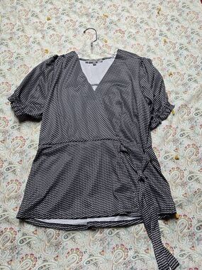 Wrap V-Neck Polka Dot Blouse - Black/White